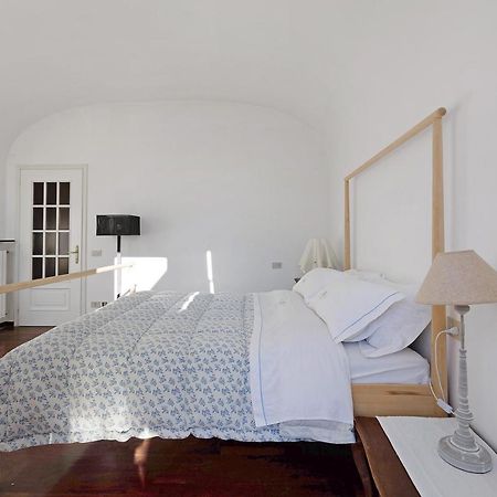 Residenza Stoechas White Διαμέρισμα Αλμπένγκα Εξωτερικό φωτογραφία